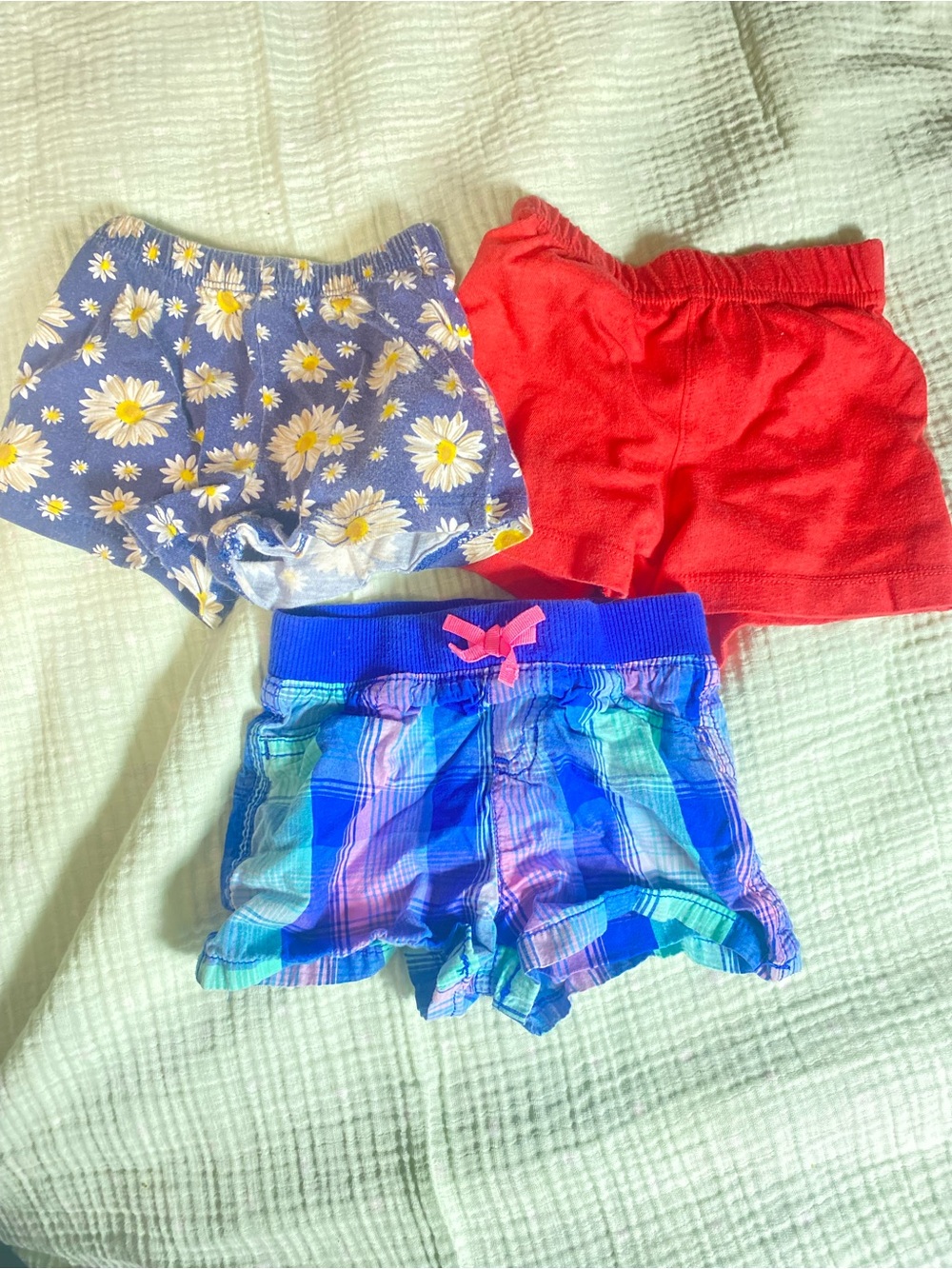 Girls' Daisy Print, Solid Red & Blue Plaid Shorts Set - 3pcs